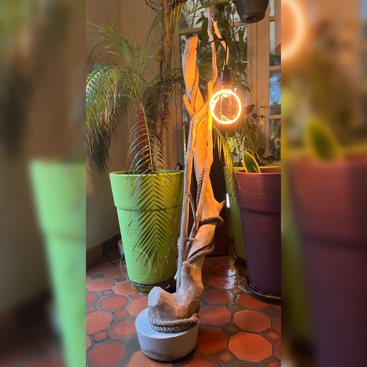 Lampadaire en bois – Lampe sur pied artisanale – Luminaire naturel design