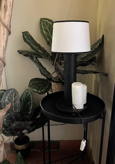 Lampe de chevet bois noir et blanc – Luminaire design contemporain – Lampe artisanale moderne pour chambre