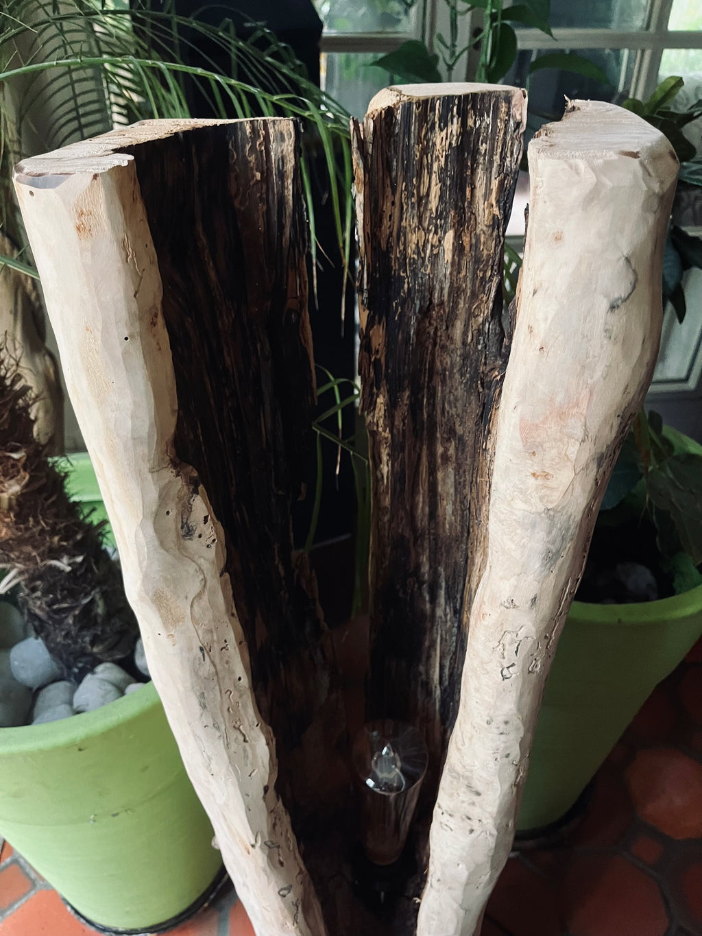 Lampe en bois flotté totem – Luminaire sculptural artisanal – Grande lampe à poser pièce unique