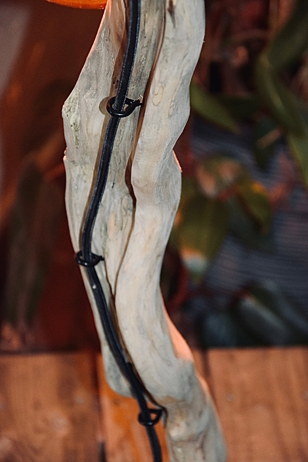 Lampe à poser en bois – Création artisanale en bois naturel – Lampe design rustique chic