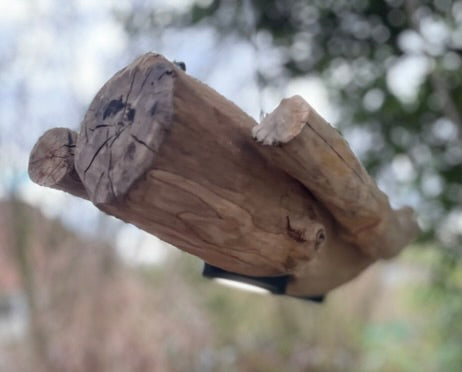 Suspension en bois artisanale – Luminaire design naturel – Suspension LED en bois massif, pièce unique