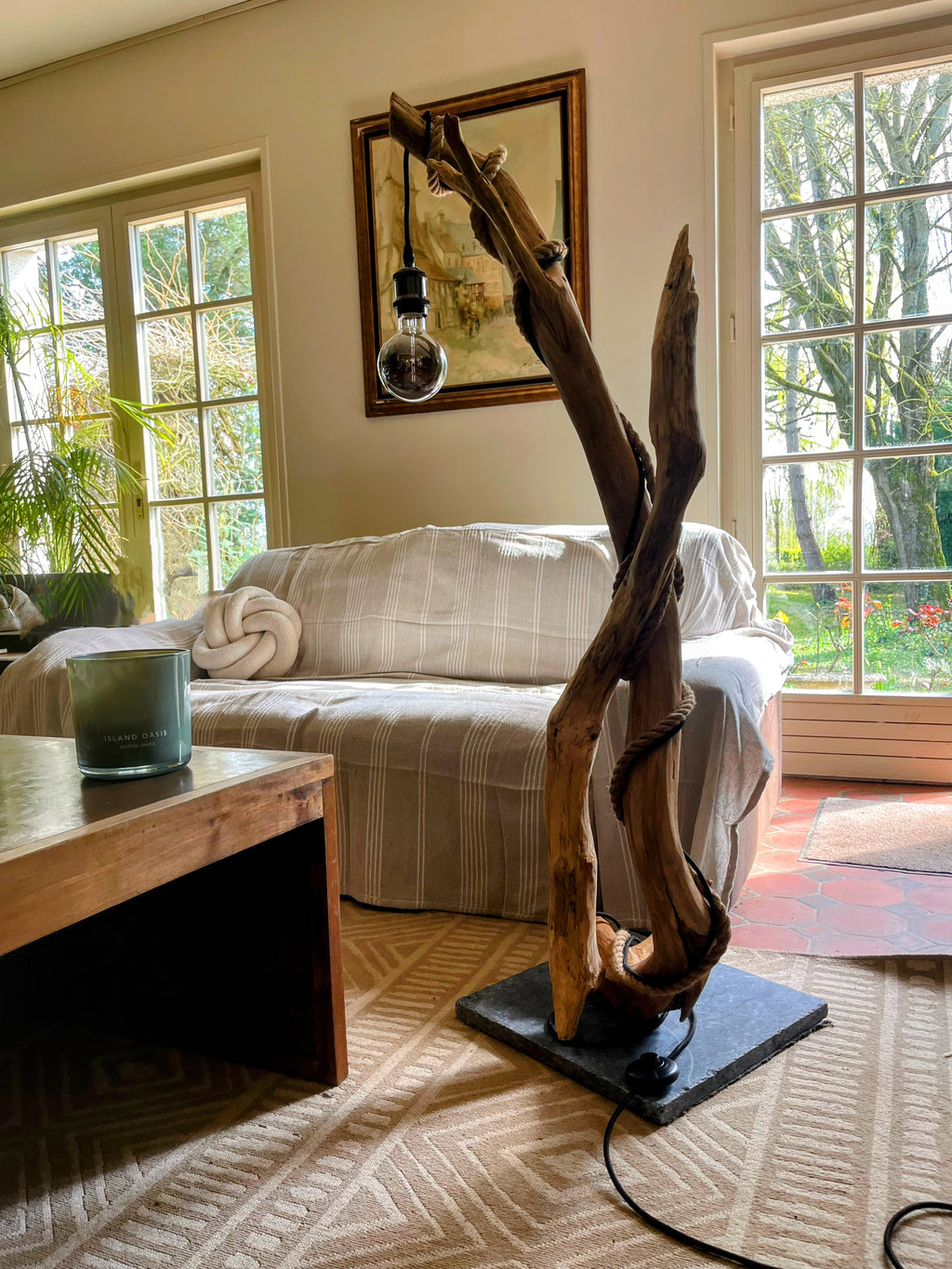 Lampadaire bois sirène artisanal – Lampe sur pied style océan – Luminaire design naturel pièce unique déco bohème