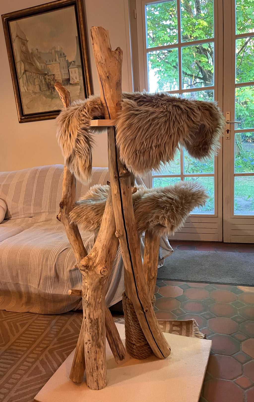 Arbre à Chats Bois 2 à 4 plateaux Fait Main  – Griffoir et Plateformes Douillettes – Mobilier Chat Unique