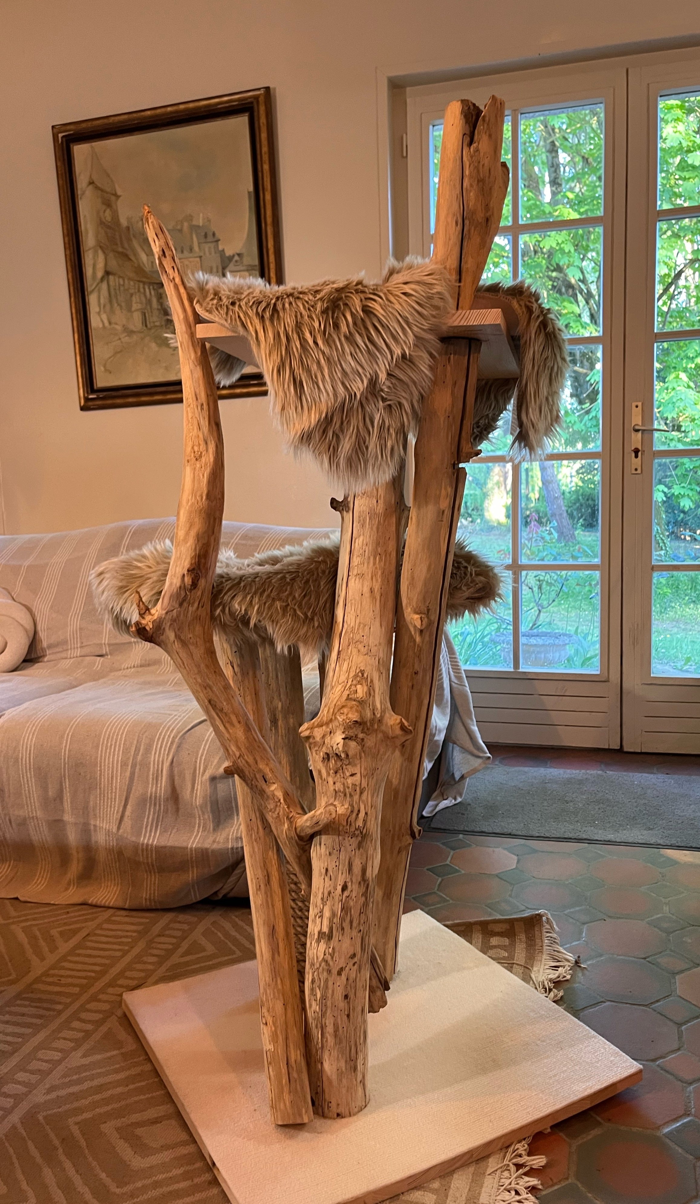 Arbre à Chats Bois 2 à 4 plateaux Fait Main  – Griffoir et Plateformes Douillettes – Mobilier Chat Unique