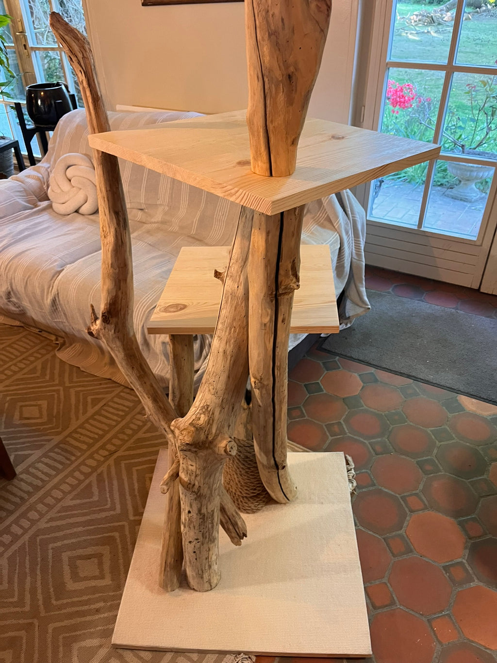 Arbre à Chats Bois 2 à 4 plateaux Fait Main  – Griffoir et Plateformes Douillettes – Mobilier Chat Unique