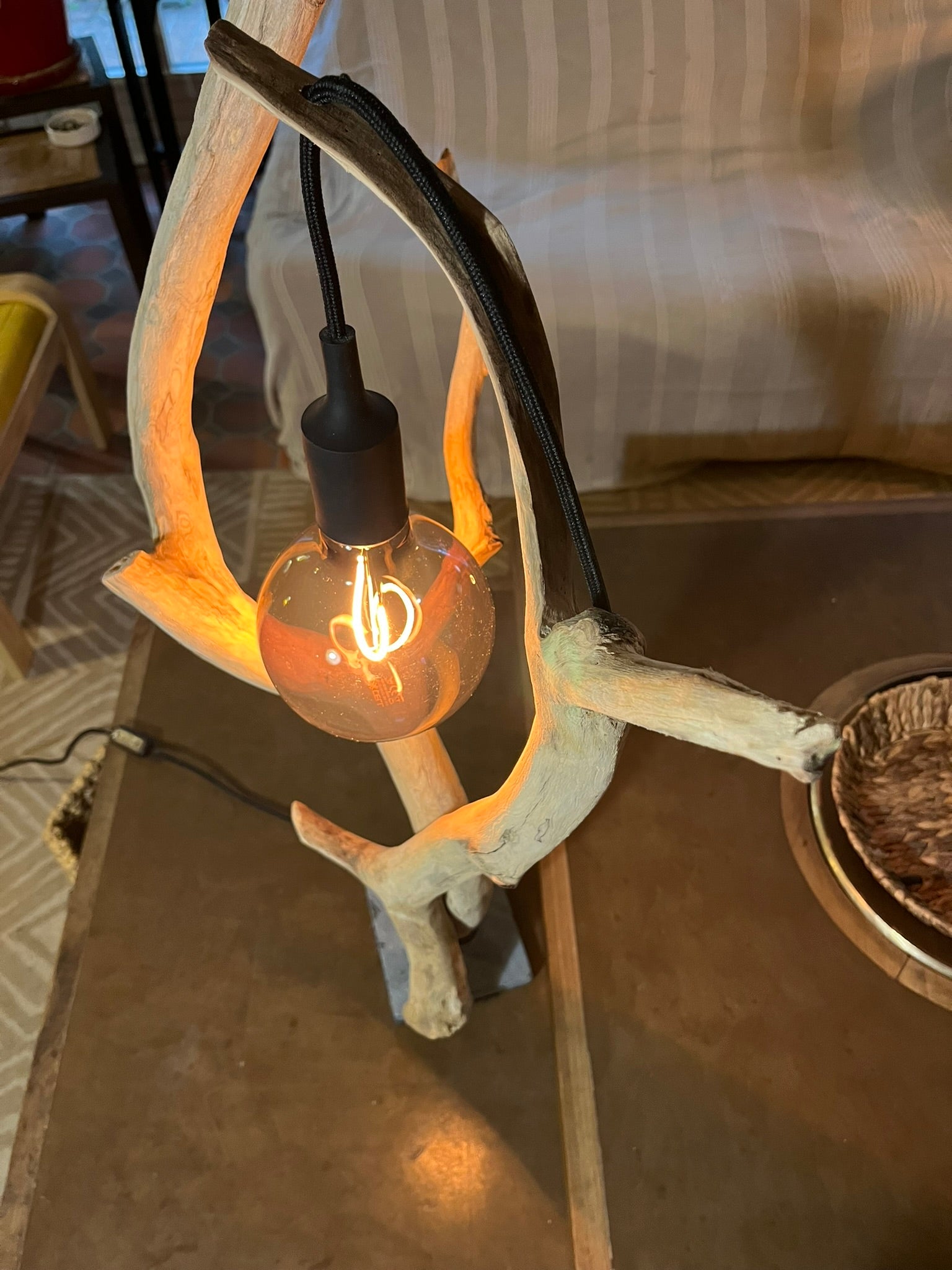 Lampe bois artisanale - Sculpture lumineuse - Décoration naturelle - Fait main France