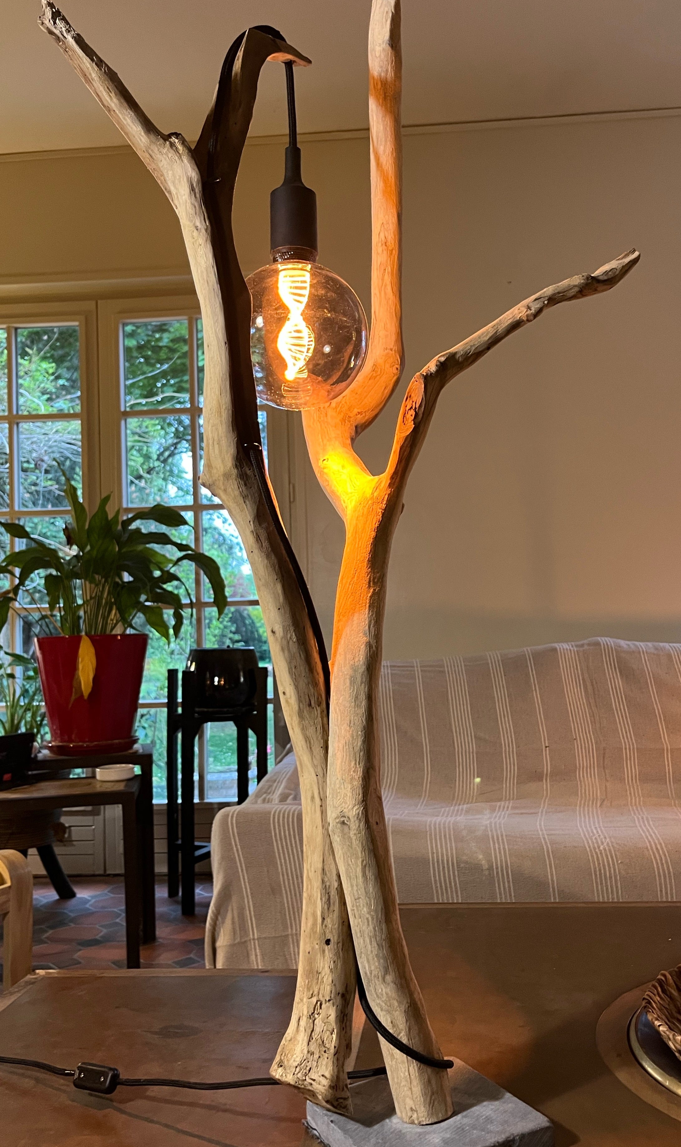 Lampe bois artisanale - Sculpture lumineuse - Décoration naturelle - Fait main France