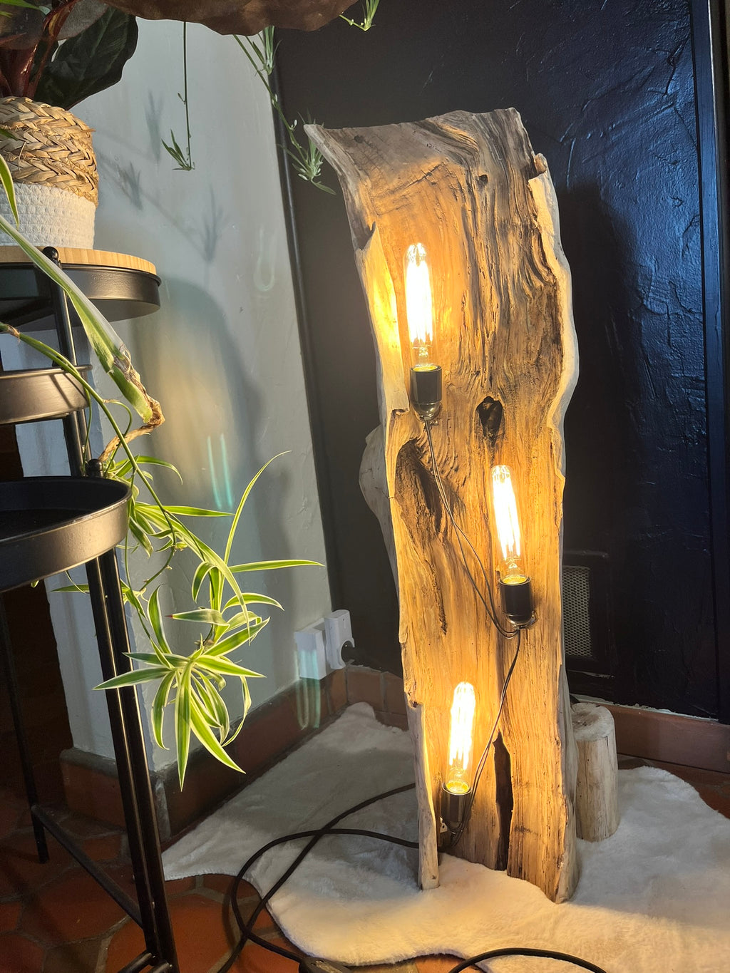 Lampadaire bois massif lumineux – Sculpture lumineuse artisanale – Lampe sur pied design naturel – Éclairage ambiance bois massif (Copie)