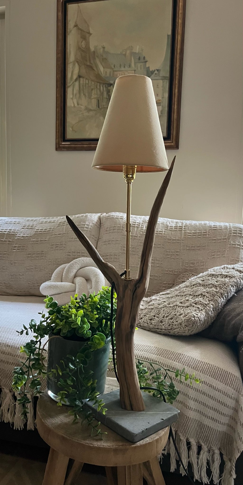 Lampe de table artisanale design nature – Luminaire en bois massif – Décoration bohème chic – Pièce unique