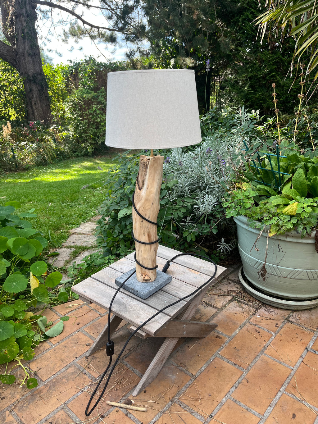 Lampe en bois – Luminaire déco naturelle fait main – Lampe artisanale design