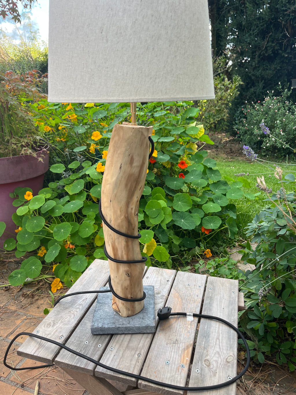 Lampe en bois – Luminaire déco naturelle fait main – Lampe artisanale design