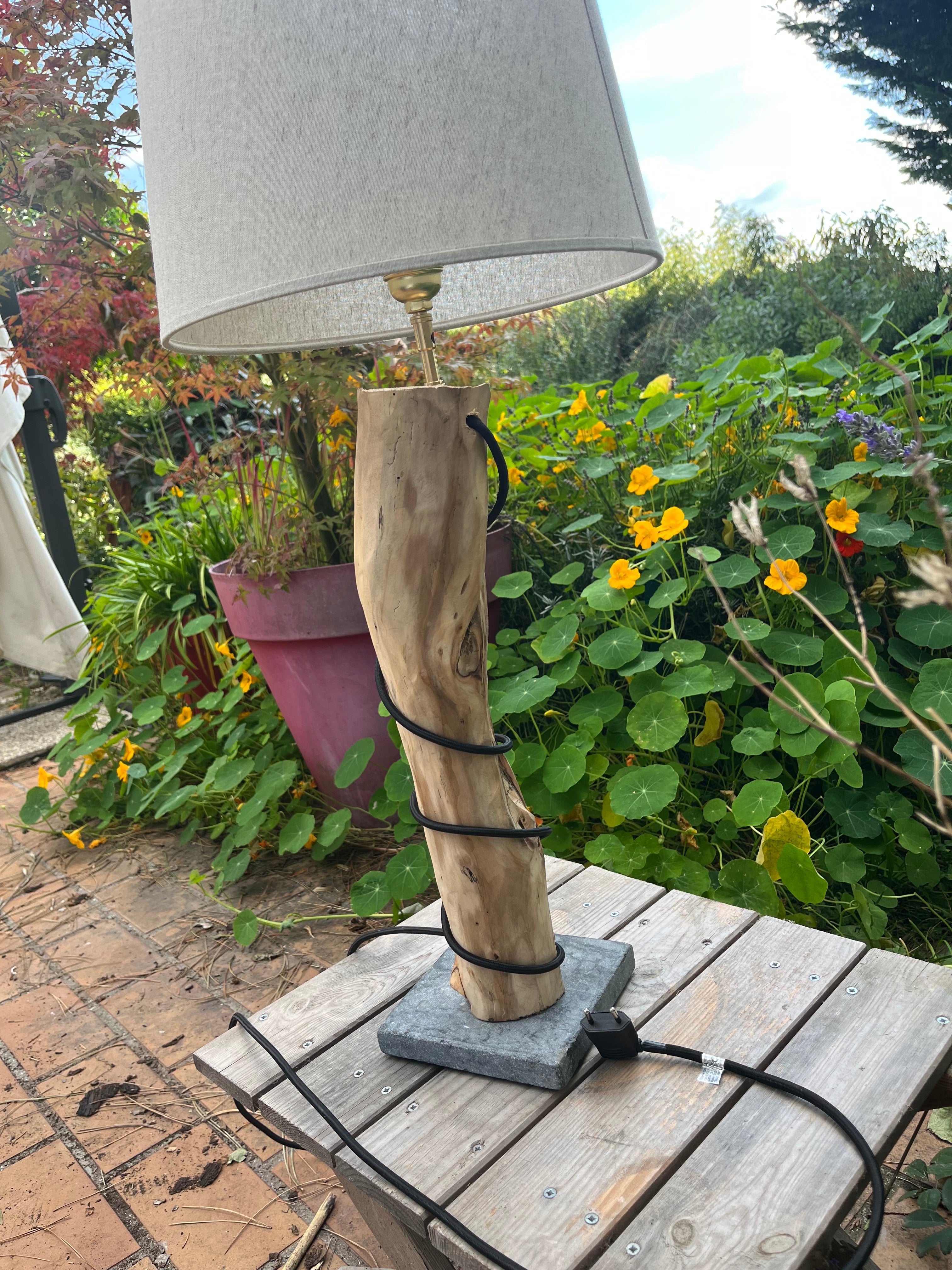 Lampe en bois – Luminaire déco naturelle fait main – Lampe artisanale design