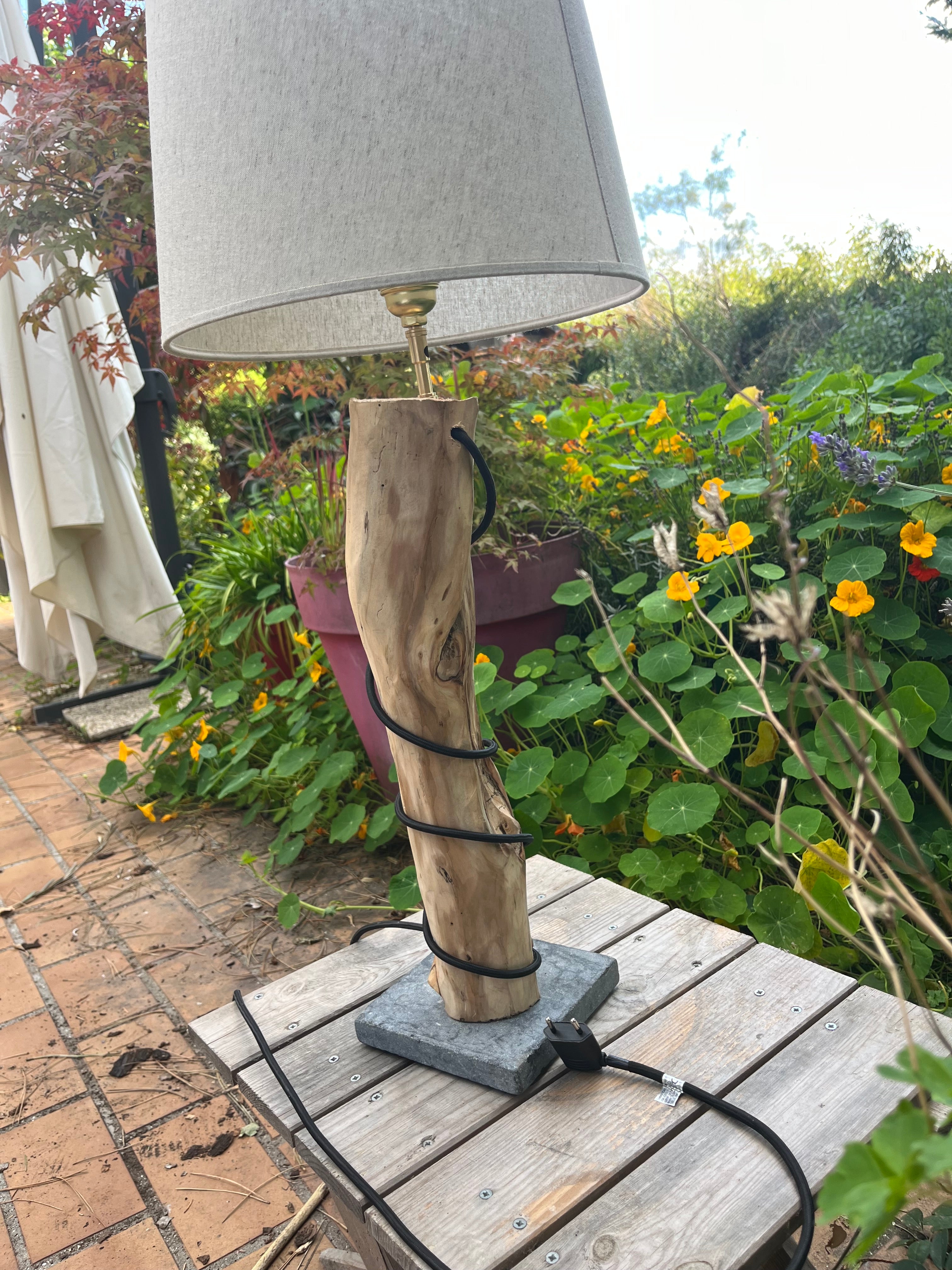 Lampe en bois – Luminaire déco naturelle fait main – Lampe artisanale design