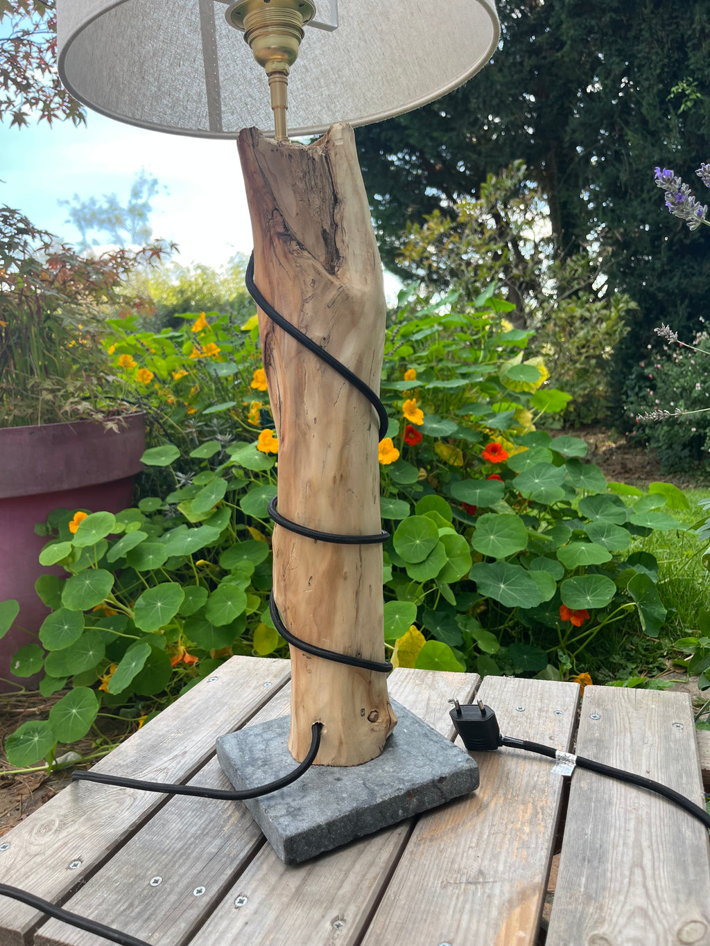 Lampe en bois – Luminaire déco naturelle fait main – Lampe artisanale design