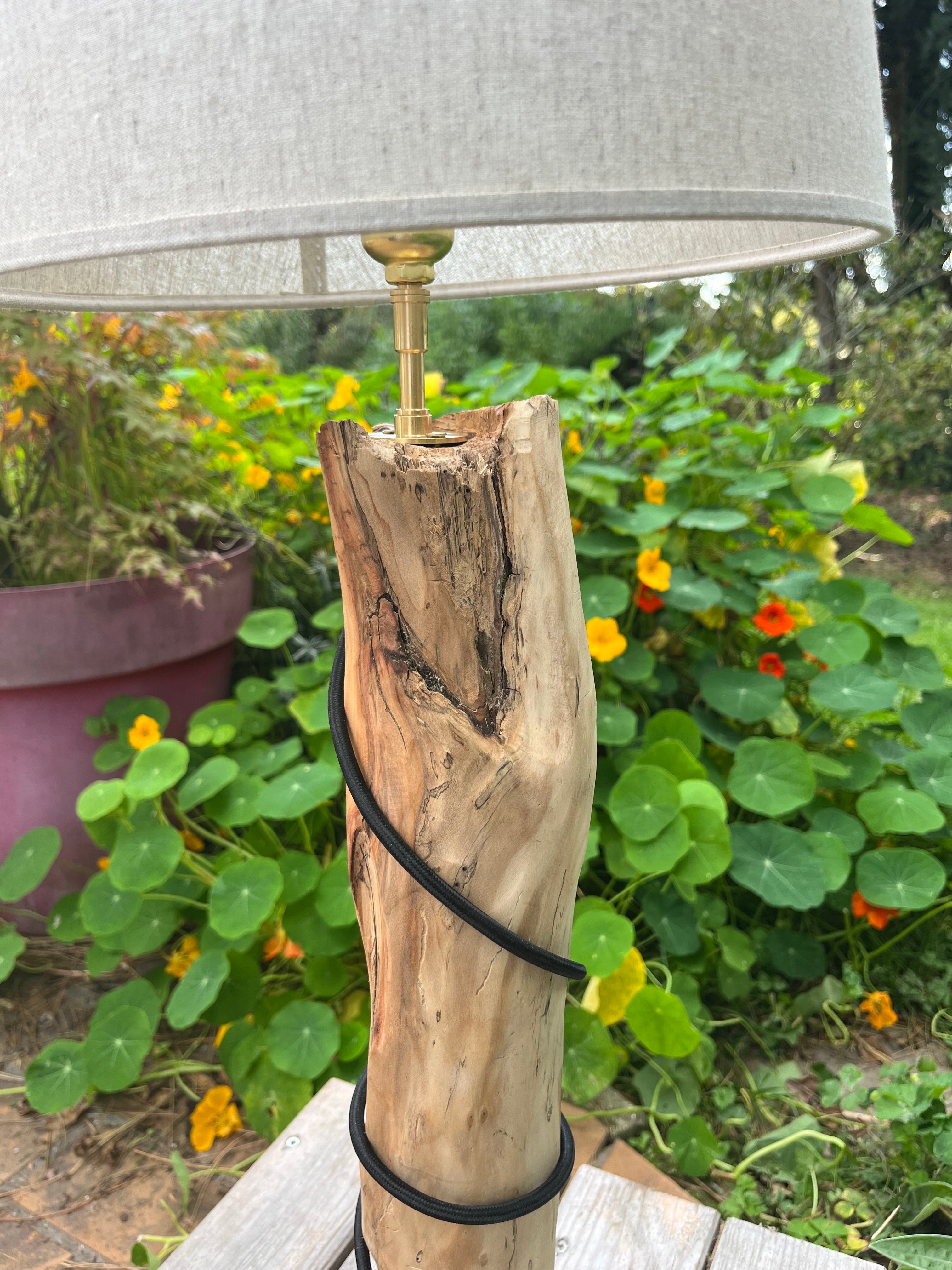 Lampe en bois – Luminaire déco naturelle fait main – Lampe artisanale design