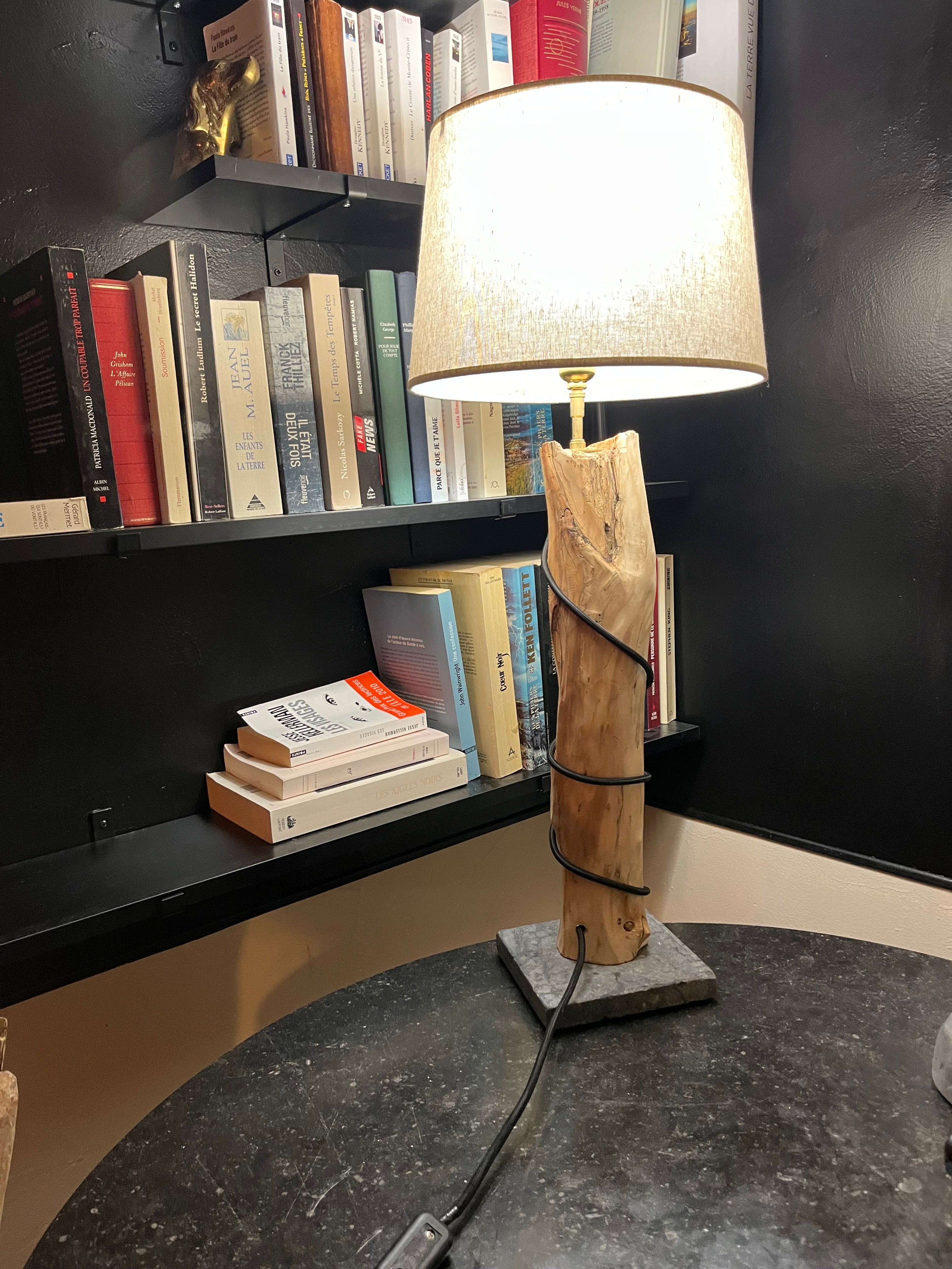 Lampe en bois – Luminaire déco naturelle fait main – Lampe artisanale design