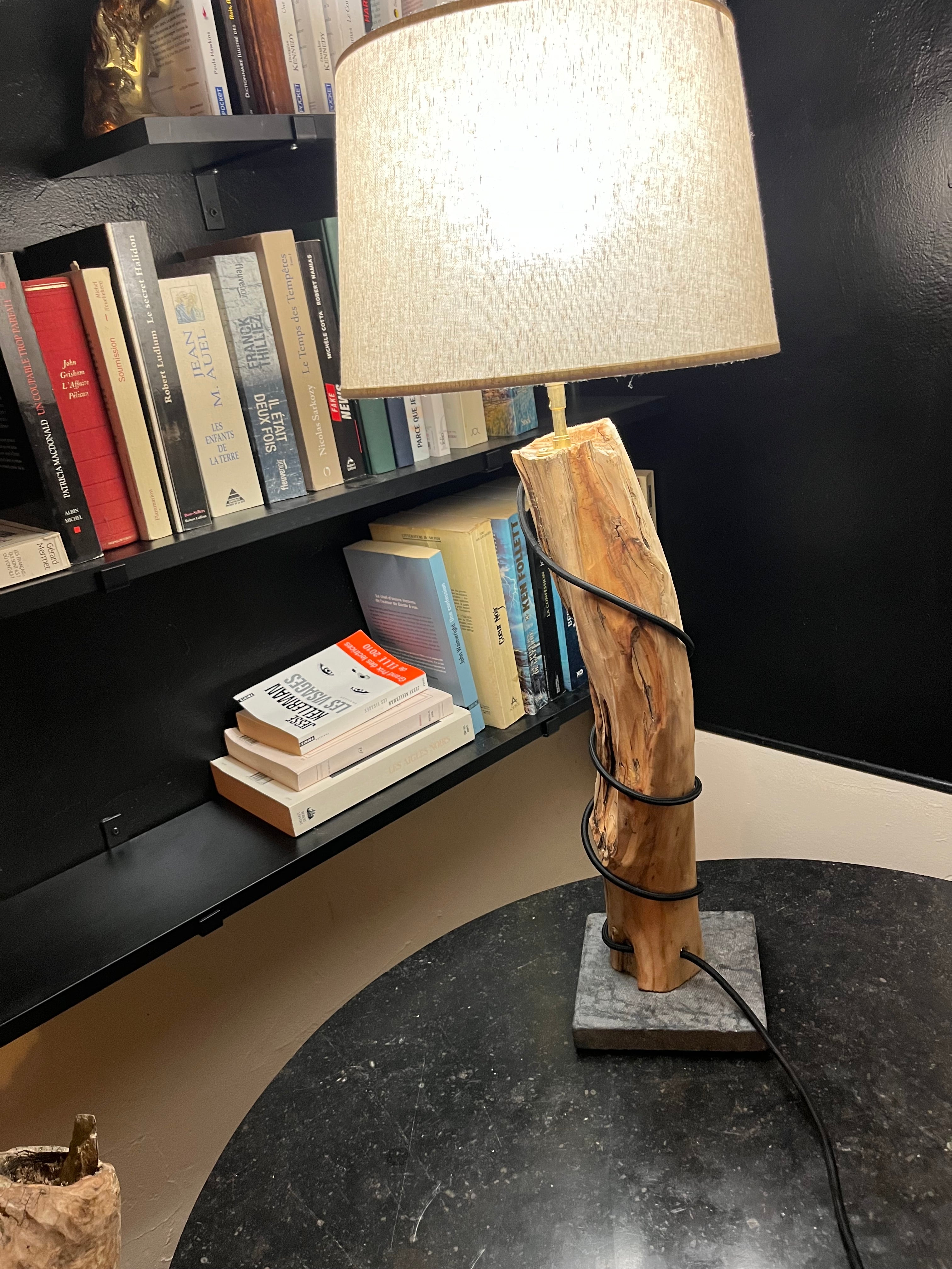 Lampe en bois – Luminaire déco naturelle fait main – Lampe artisanale design