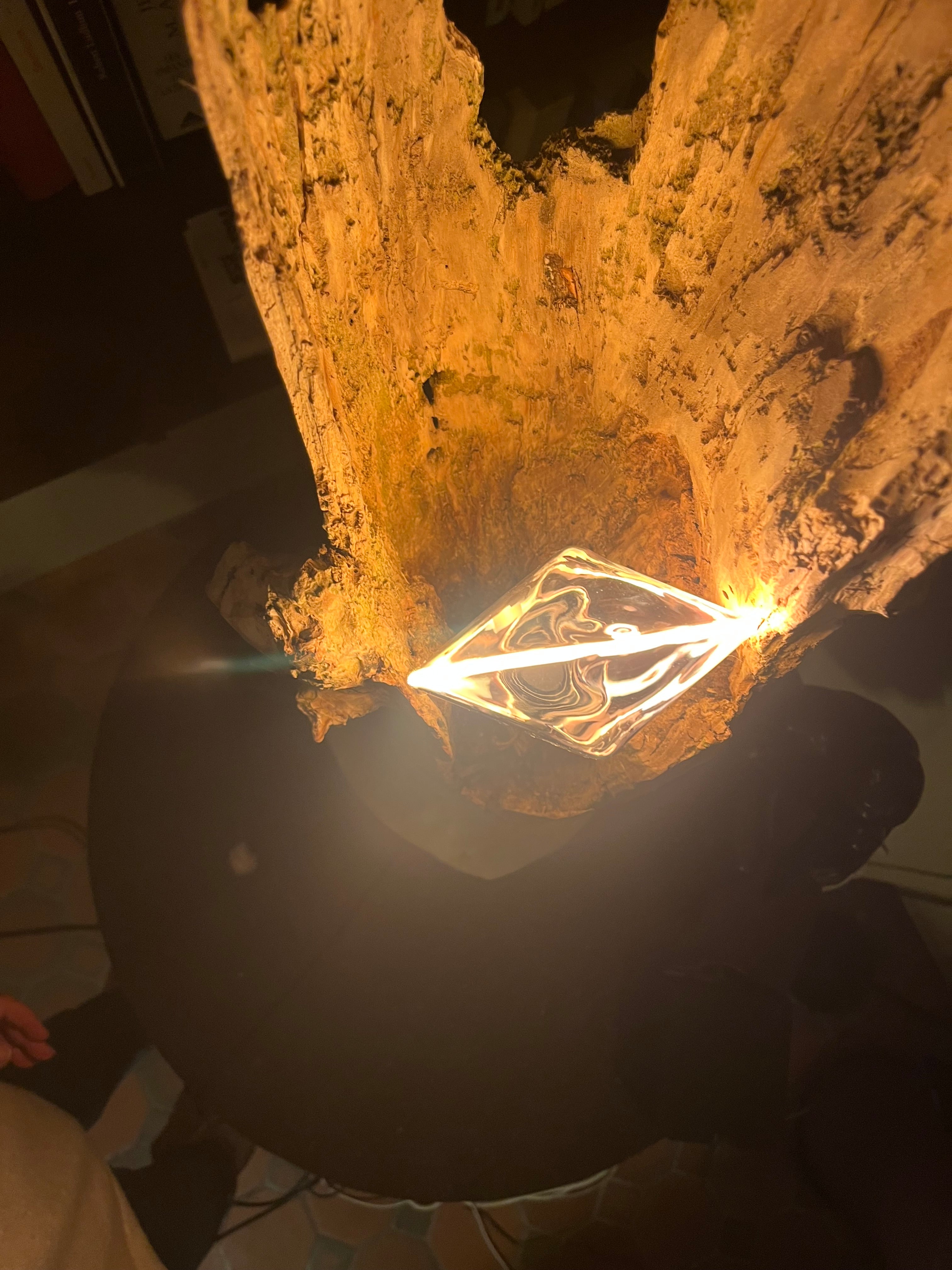 Lampadaire en bois artisanal – Luminaire naturel design