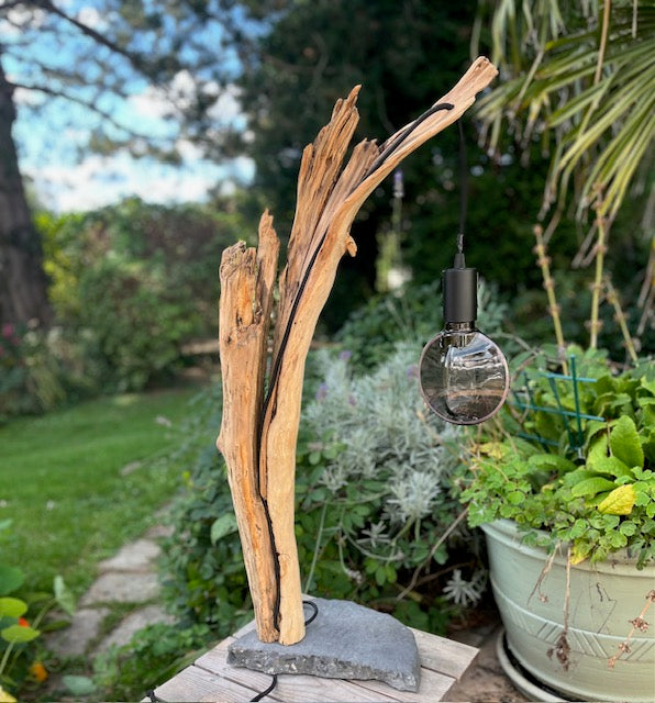 Lampe en bois – Luminaire déco naturelle fait main – Lampe artisanale