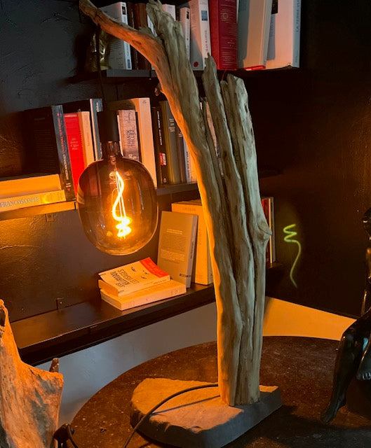 Lampe en bois – Luminaire déco naturelle fait main – Lampe artisanale