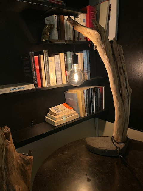 Lampe en bois – Luminaire déco naturelle fait main – Lampe artisanale