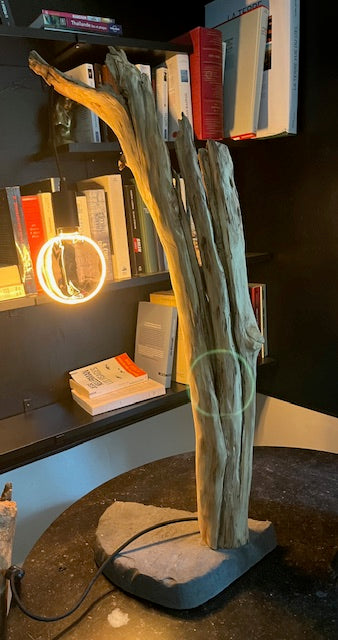 Lampe en bois – Luminaire déco naturelle fait main – Lampe artisanale